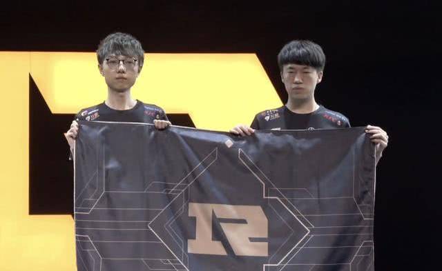 厄德高：梅里诺拥有进球嗅觉，他总是能出现在正确的位置上