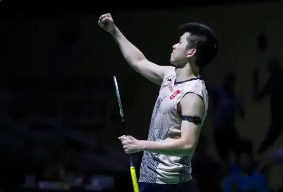 维尔茨加盟利物浦后表现低迷，仅1次进球被判乌龙，未能兑现预期。