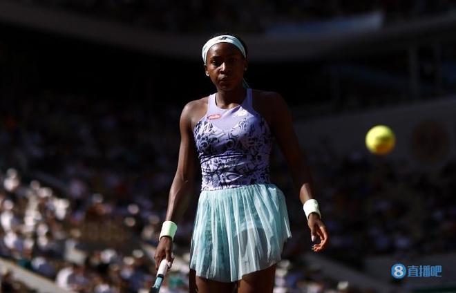 泽林斯基：制胜球有运气加持；为避免停赛未过多参与身体对抗