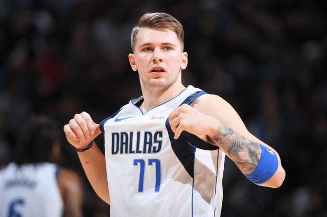 而詹姆斯 而詹姆斯